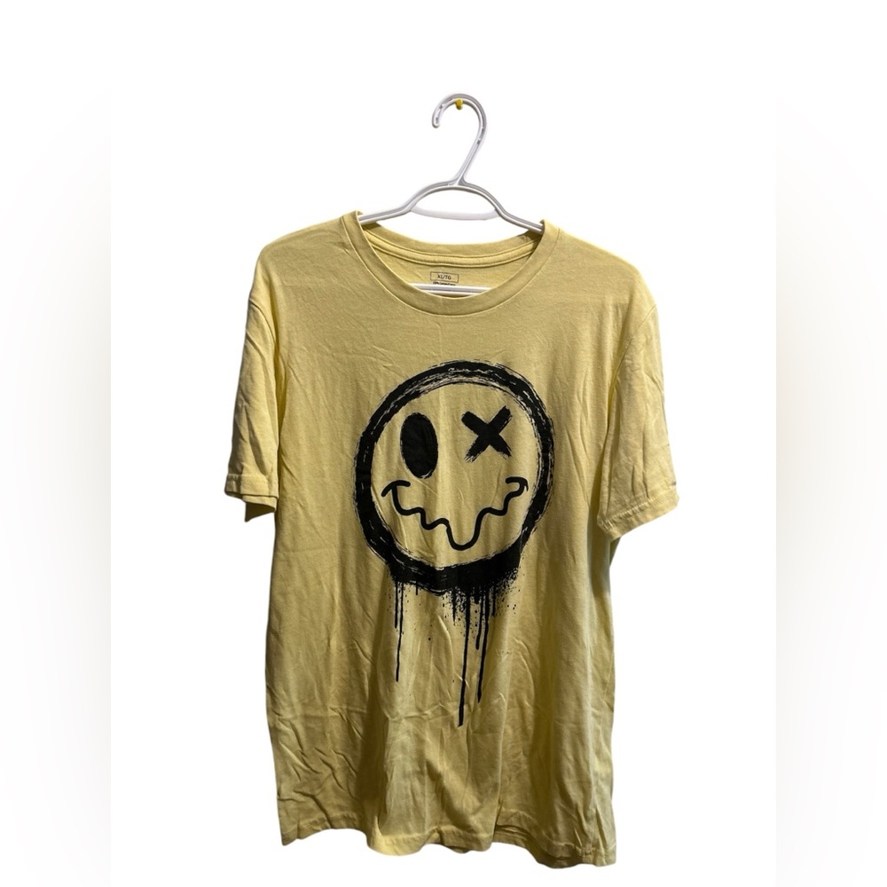 Mens tee size xl!